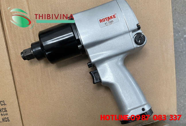 Rotake RT-5560 sở hữu đầu vuông 3/4 inch, tốc độ 4500 vòng/phút và khả năng làm việc với bulong M32mm.